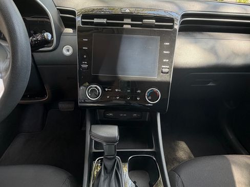 Used 2022 Hyundai Tucson SEL FWD image 20