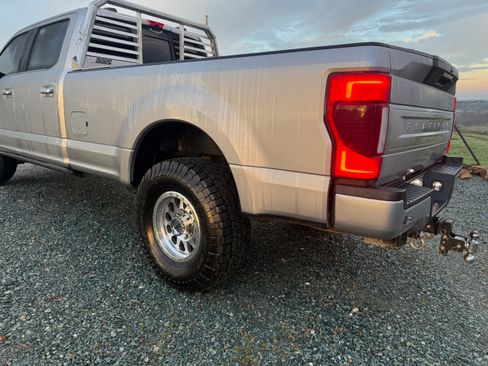 Used 2021 Ford F350 Platinum image 13
