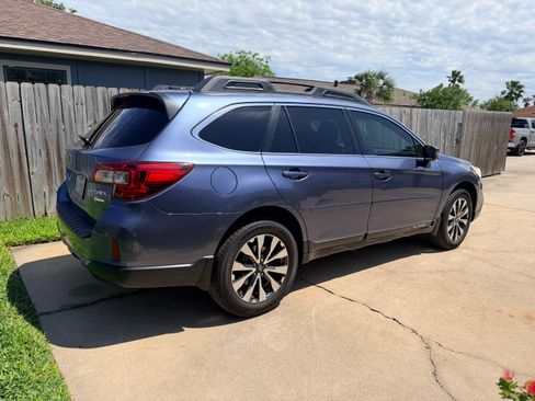 Used 2015 Subaru Outback 2.5i Limited AWD/4WD image 4