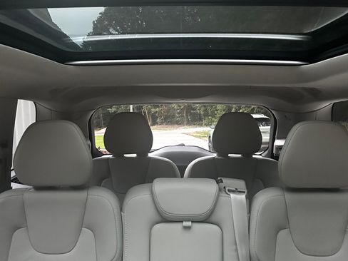 Used 2024 Volvo XC90 T8 Ultimate w/ Protection Package Premier AWD/4WD image 18