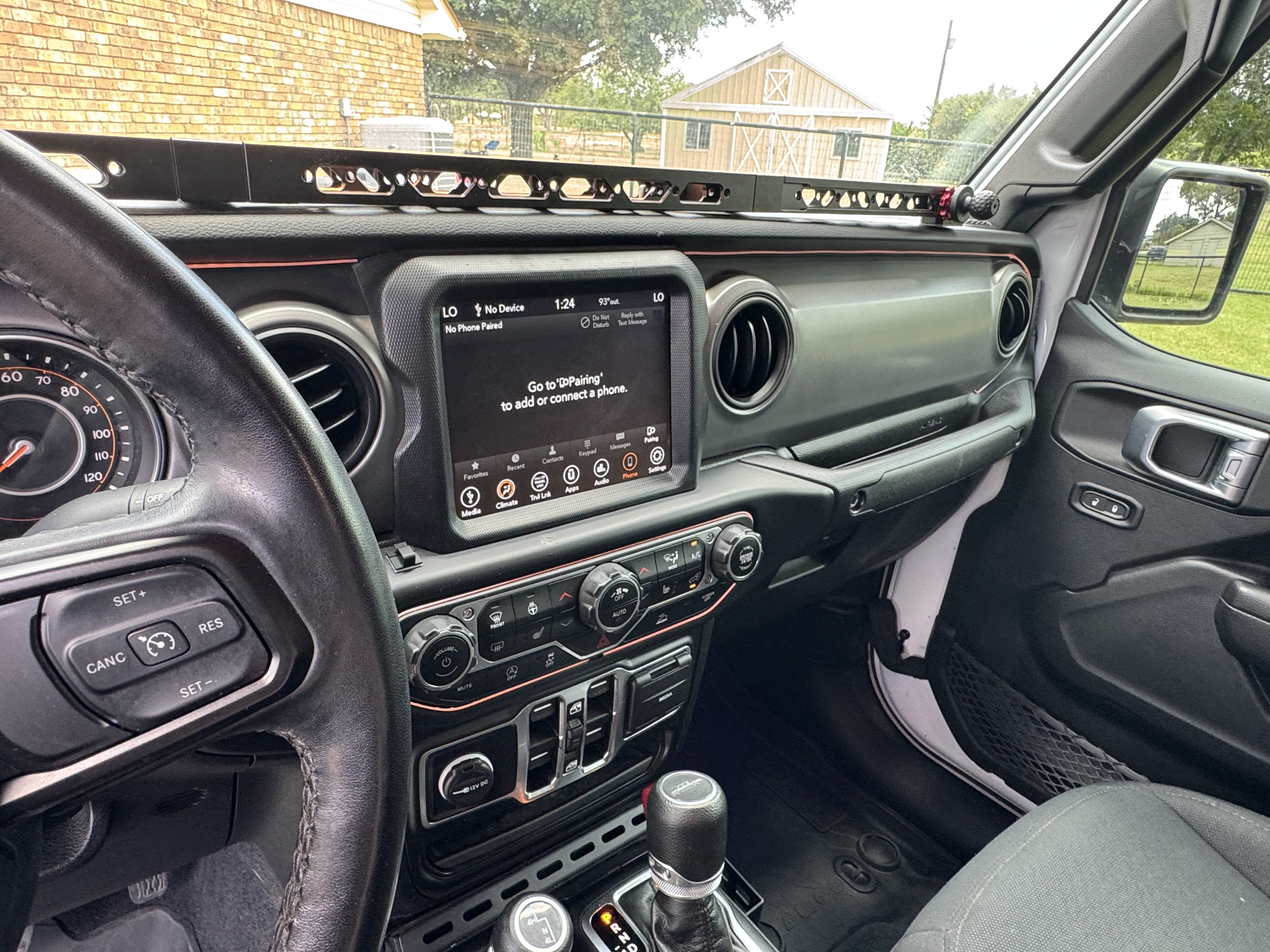 Used 2022 Jeep Gladiator Sport AWD/4WD image 17