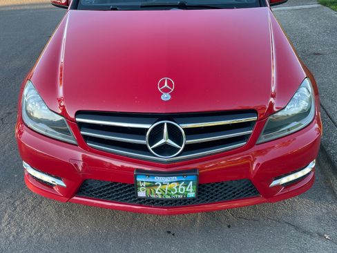 Used 2014 Mercedes-Benz C 300 4MATIC Sedan image 5