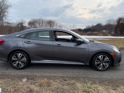 Used 2017 Honda Civic EX-L image 14