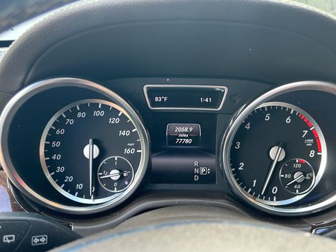 Used 2014 Mercedes-Benz GL 450 GL 450 4MATIC Sport Utility 4D image 11