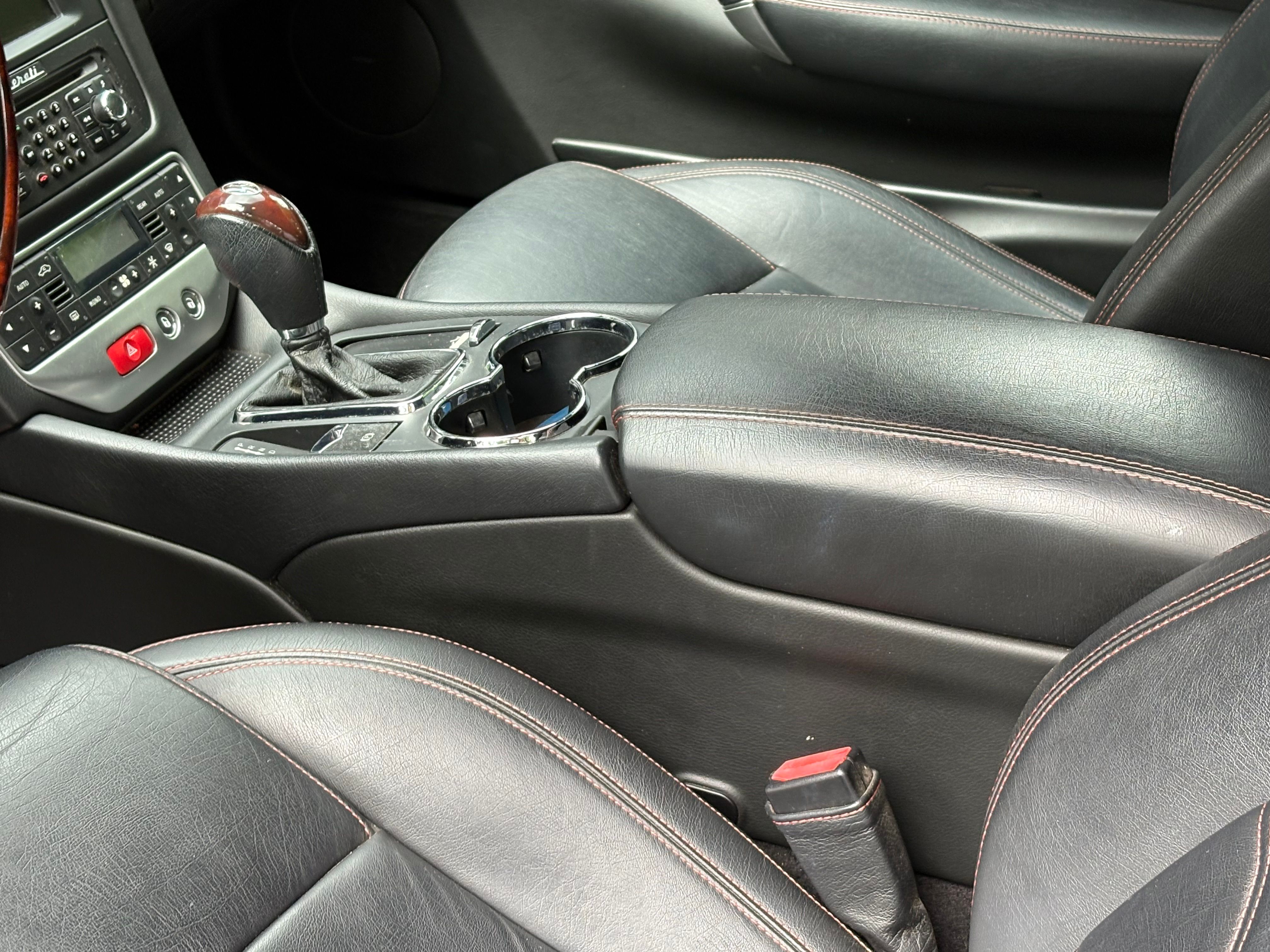 Used 2015 Maserati GranTurismo Convertible RWD image 12