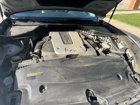 Used 2015 INFINITI Q70 L 3.7 w/ Deluxe Touring Package image 6