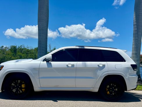 Used 2018 Jeep Grand Cherokee Trackhawk image 1