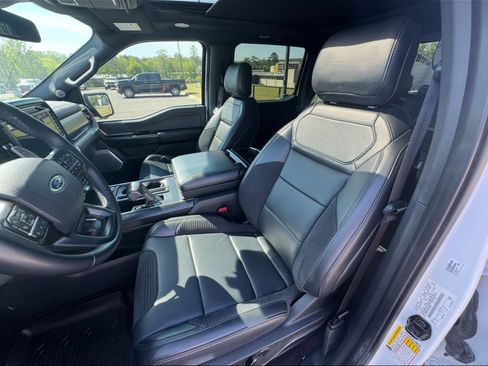 Used 2022 Ford F150 Raptor w/ Equipment Group 801A High AWD/4WD image 8