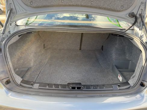 Used 2011 BMW 328i xDrive Coupe image 6