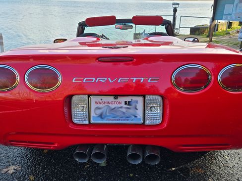 Used 1998 Chevrolet Corvette Convertible 2D w/ Memory Pkg image 11
