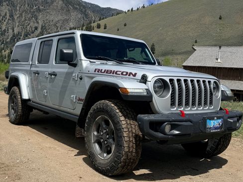 Used 2022 Jeep Gladiator Rubicon w/ LED Lighting Group AWD/4WD image 1
