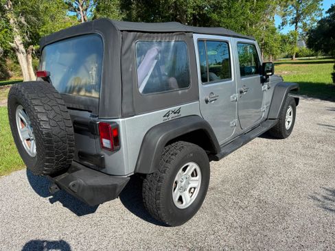 Used 2016 Jeep Wrangler Unlimited Sport AWD/4WD image 5