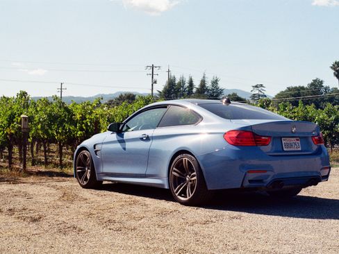 Used 2015 BMW M4 Coupe image 2