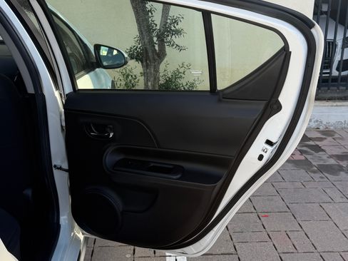 Used 2018 Toyota Prius C Three image 15