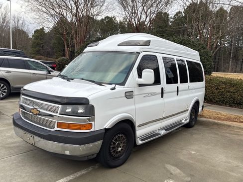 Used 2013 Chevrolet Express 1500 image 1