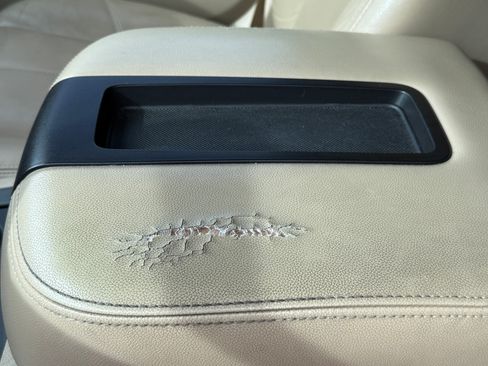 Used 2012 Chevrolet Suburban LT w/ Luxury Package image 11