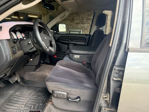 Used 2004 Dodge Ram 2500 Truck SLT w/ Sport Appearance Group image 14