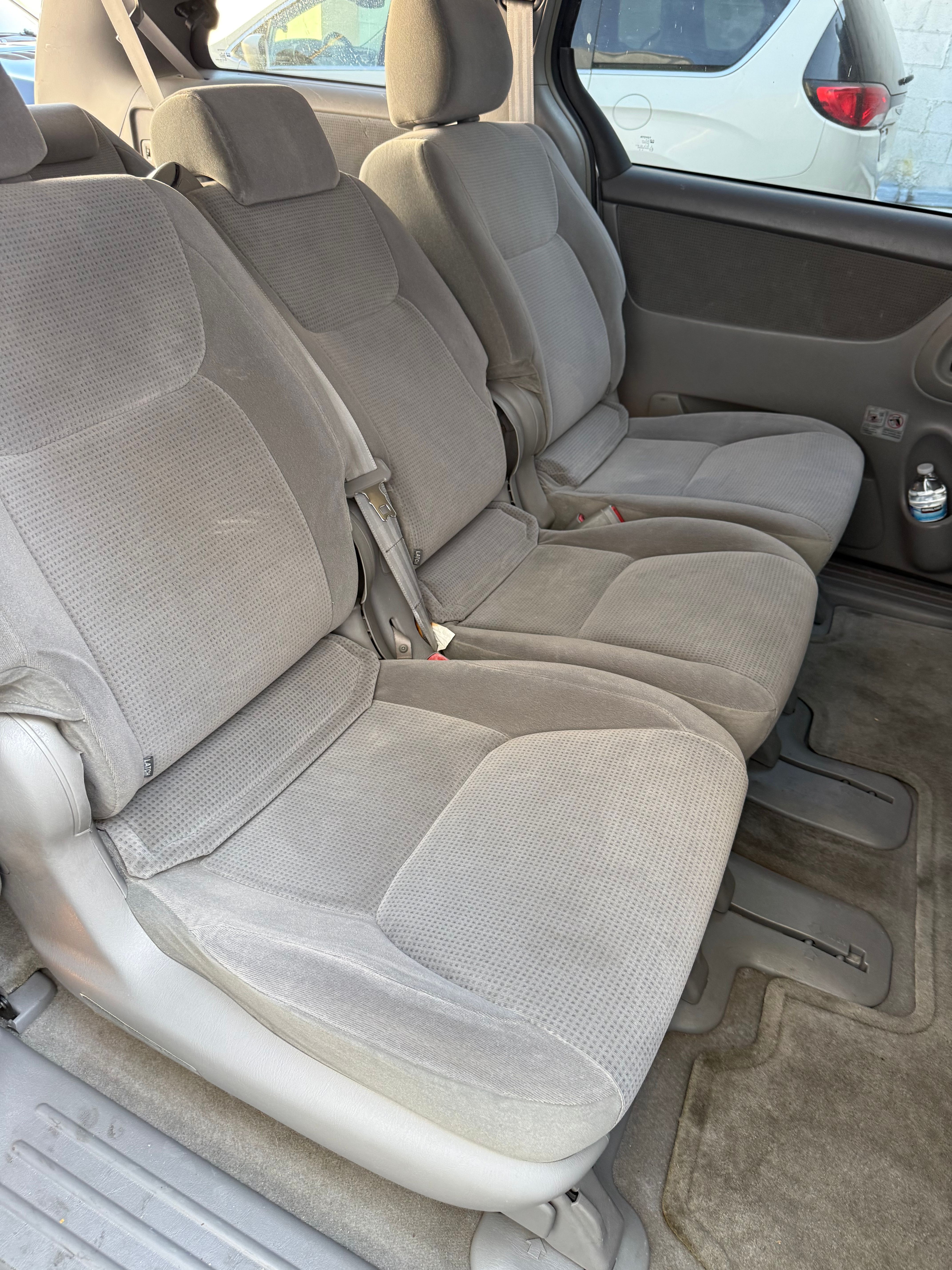 Used 2004 Toyota Sienna LE FWD image 16