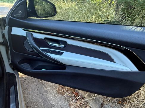 Used 2017 BMW M4 Coupe RWD image 6