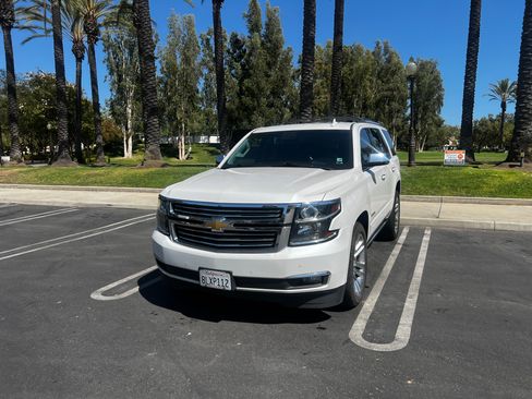 Used 2019 Chevrolet Tahoe Premier w/ Premier Plus Edition image 1