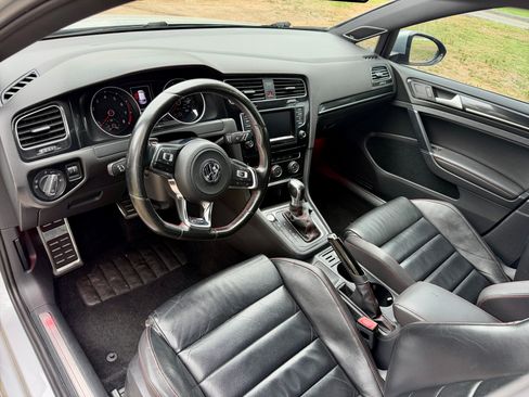 Used 2015 Volkswagen GTI SE w/ Lighting Package (SEL) image 6