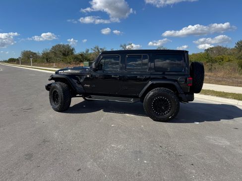 Used 2021 Jeep Wrangler Unlimited Rubicon w/ Trailer Tow Package image 26