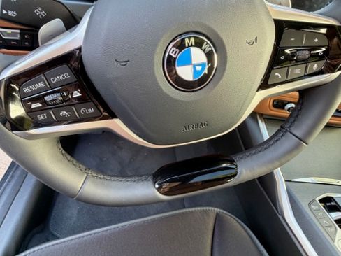 Used 2025 BMW 330i Sedan w/ Premium Package image 10