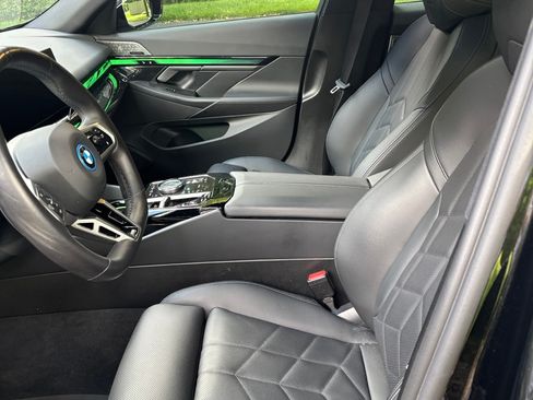 Used 2025 BMW i5 xDrive40 w/ M Sport Package AWD/4WD image 18