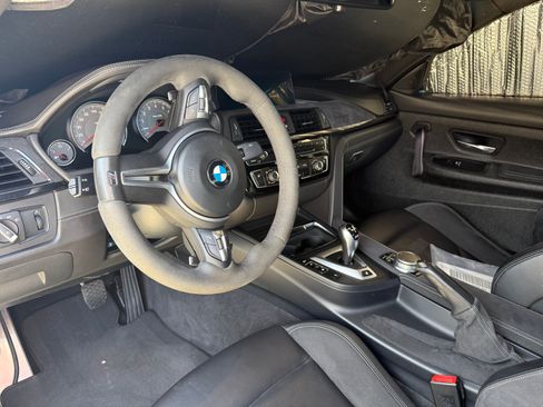 Used 2020 BMW M4 CS w/ Executive Package image 8