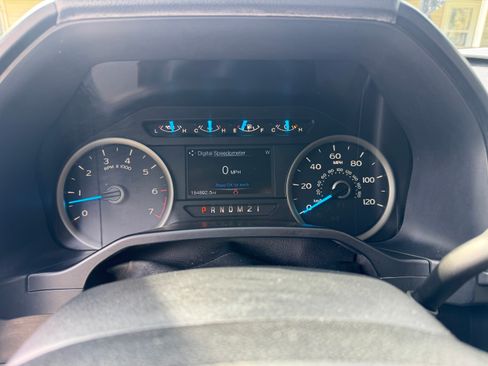 Used 2015 Ford F150 XLT w/ Equipment Group 301A Mid image 10