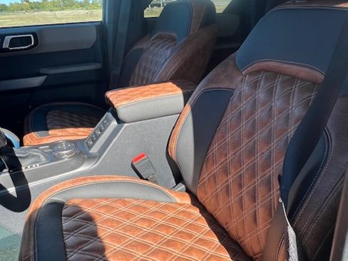 Used 2022 Ford Bronco Wildtrak image 11