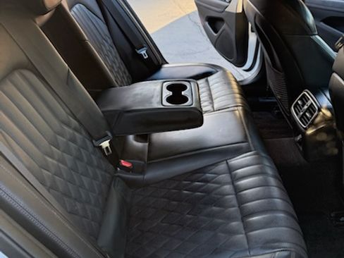 Used 2019 Genesis G70 2.0T Advanced w/ Dynamic Package image 11