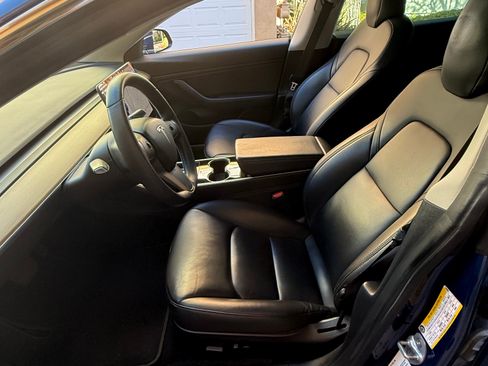 Used 2020 Tesla Model 3 Long Range image 11