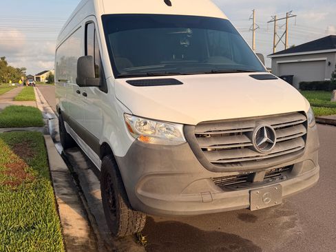 Used 2021 Mercedes-Benz Sprinter 2500 w/ Premium Package image 1