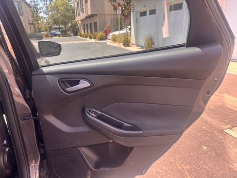 Used 2015 Ford Focus ST FWD image 17