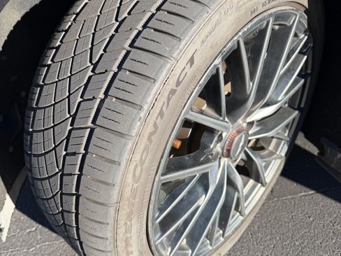 Used 2018 Genesis G80 3.3T Sport image 10