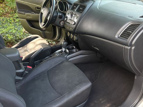 Used 2015 Mitsubishi Outlander Sport ES FWD image 24