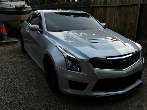 Used 2016 Cadillac ATS V w/ Luxury Package image 9