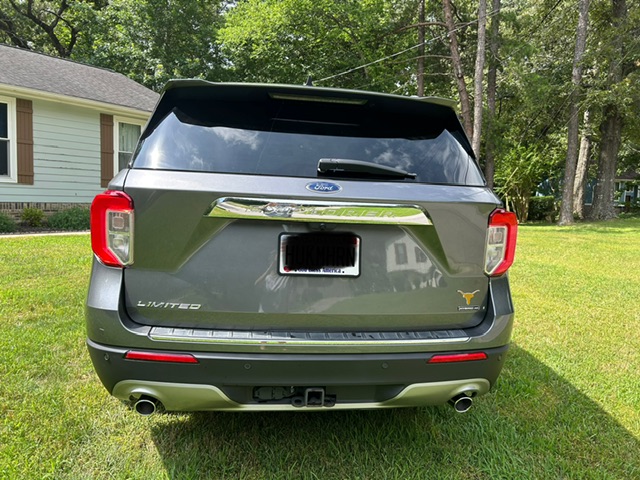 Used 2022 Ford Explorer Limited w/ Hybrid Equipment Group 310A AWD/4WD image 5