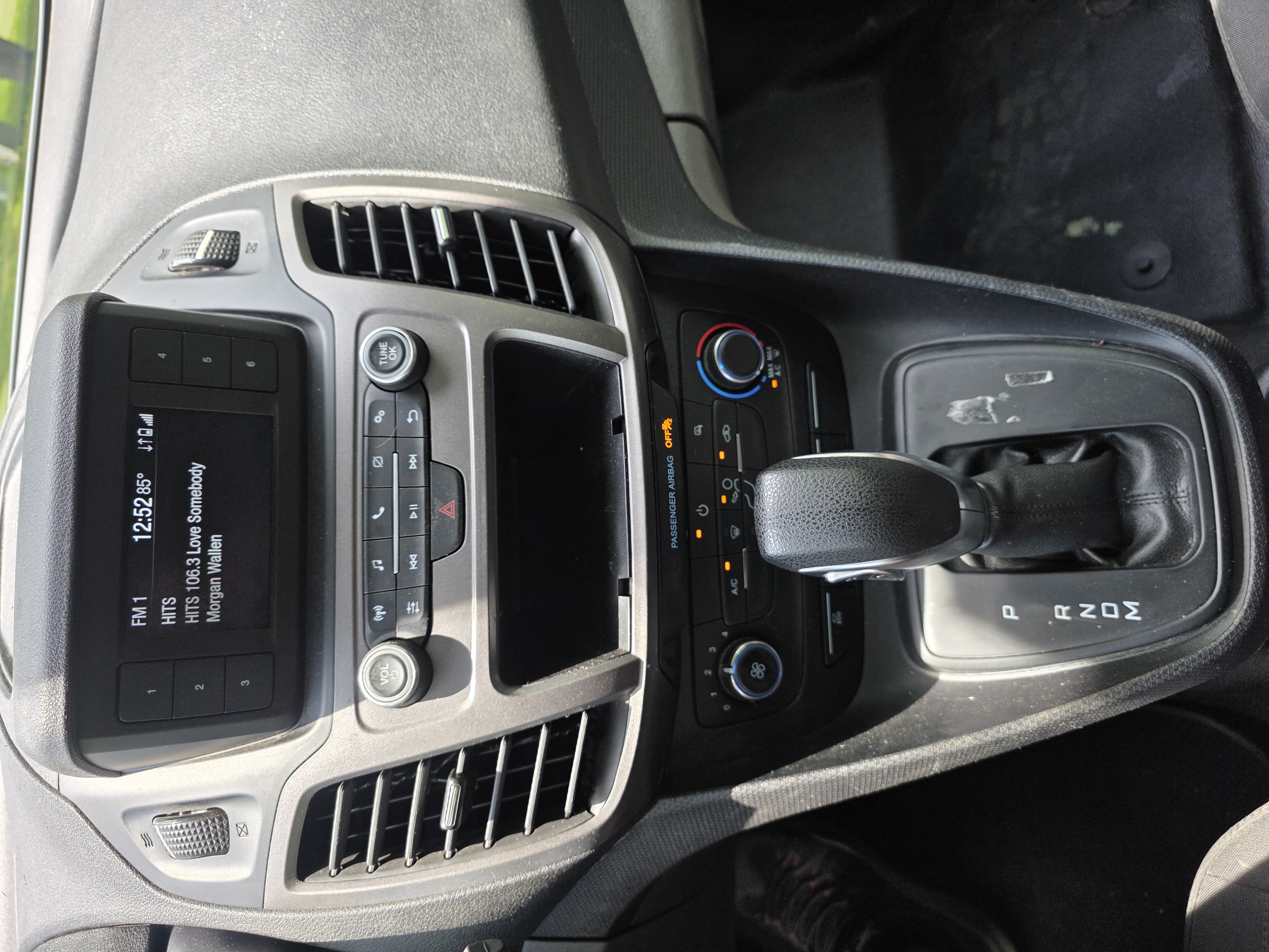 Used 2022 Ford Transit Connect XL FWD image 12