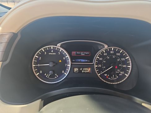 Used 2017 INFINITI QX60 FWD w/ Premium Plus Package image 8