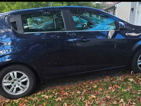 Used 2016 Chevrolet Sonic LT image 8