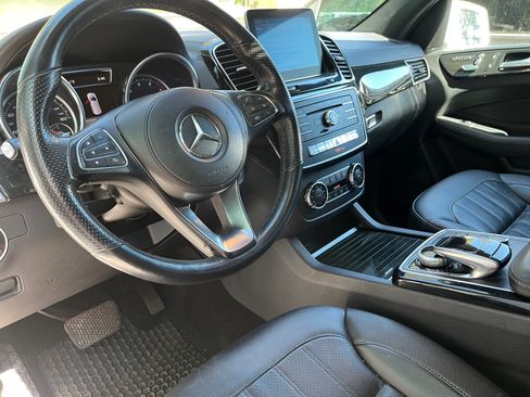 Used 2017 Mercedes-Benz GLS 450 4MATIC image 10