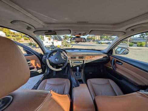 Used 2010 BMW 328i xDrive Sedan image 30