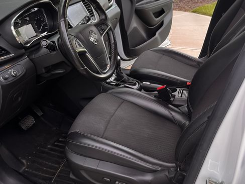 Used 2019 Buick Encore Preferred FWD image 12