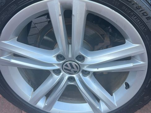 Used 2015 Volkswagen Passat TDI SEL Premium image 11