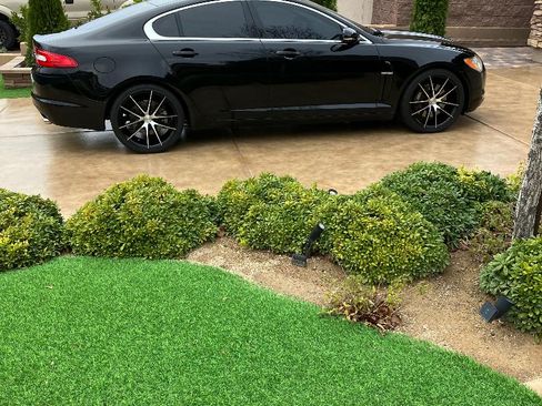 Used 2011 Jaguar XF Sedan 4D image 1