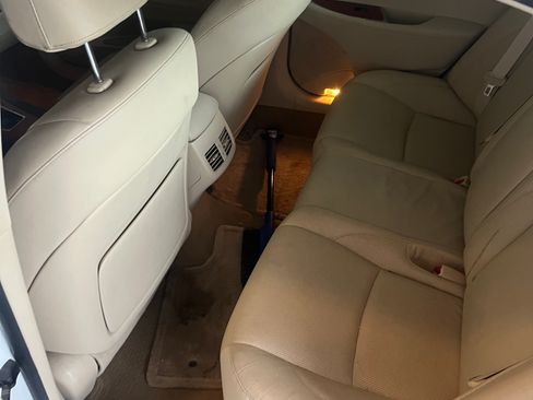 Used 2010 Lexus ES 350 image 9