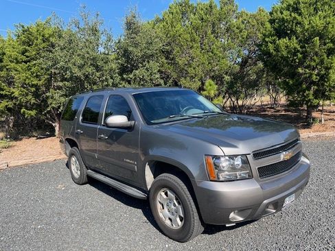 Used 2007 Chevrolet Tahoe LT w/ LT Preferred Equipment Group image 2