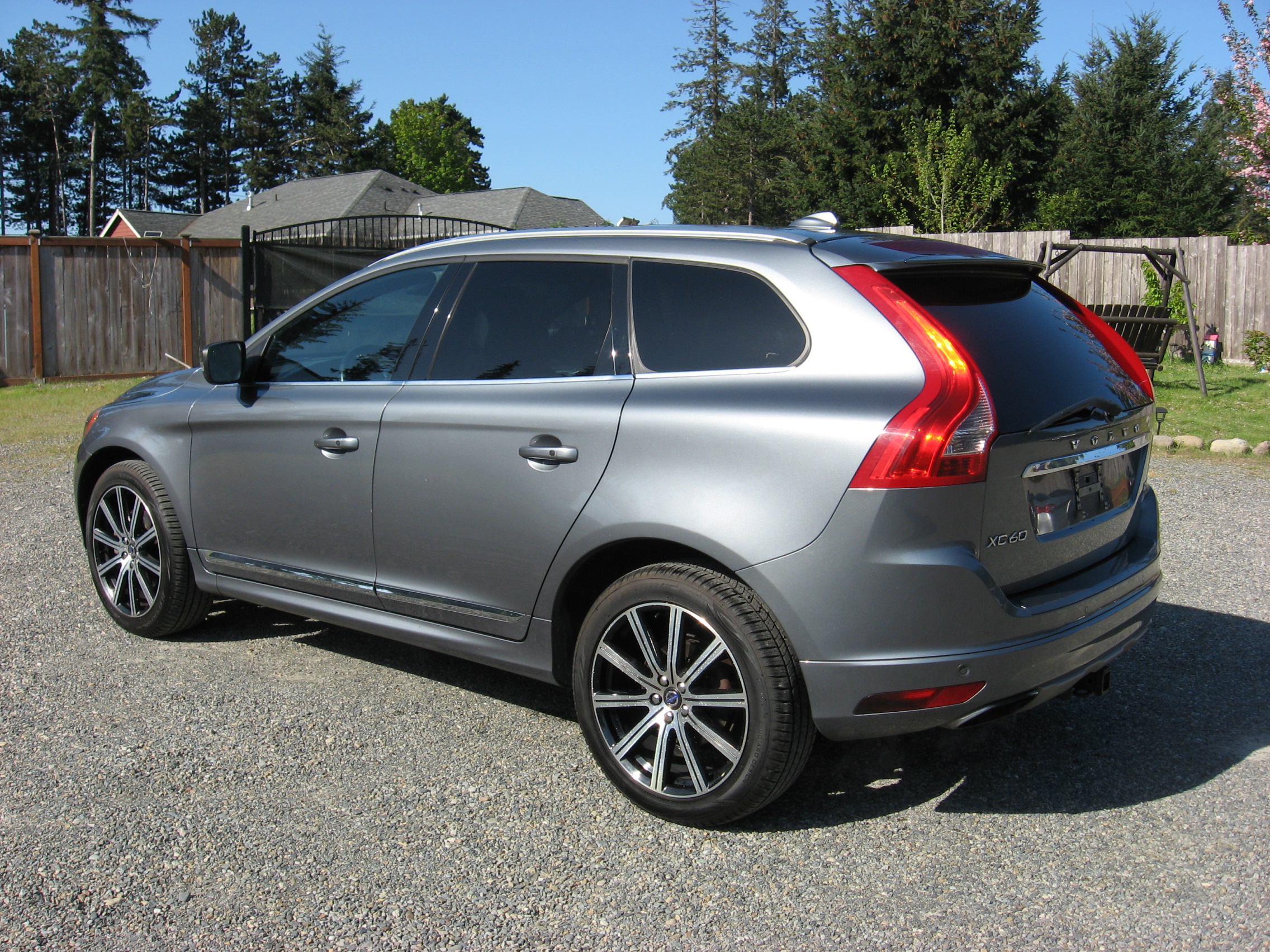 Used 2016 Volvo XC60 T5 Platinum AWD/4WD image 6